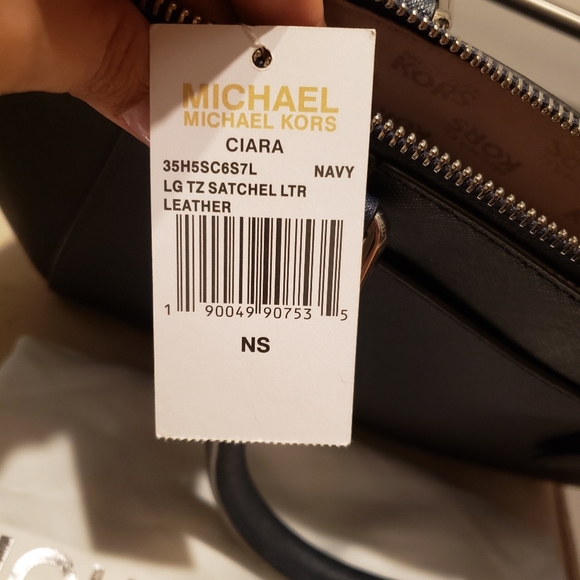 Brand New Michael Kors Bag - Picture 5 of 16